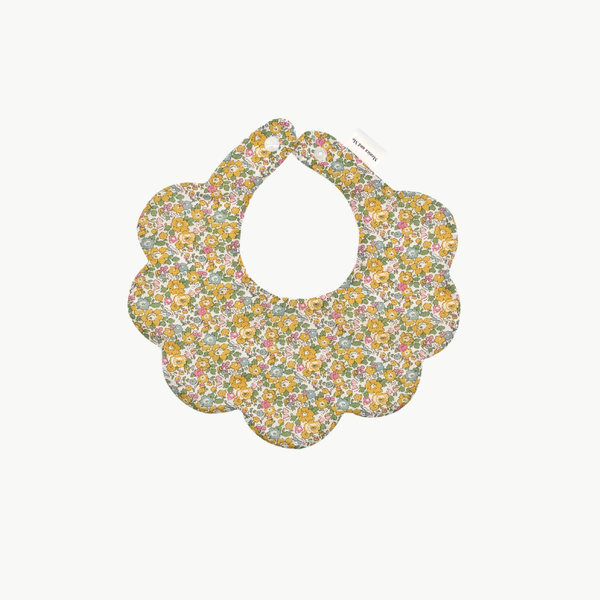 Goldie Scalloped Bib