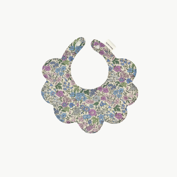 Lilah Scalloped Bib