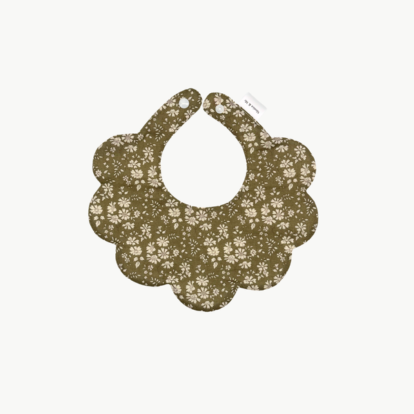 Bonnie Scalloped Bib